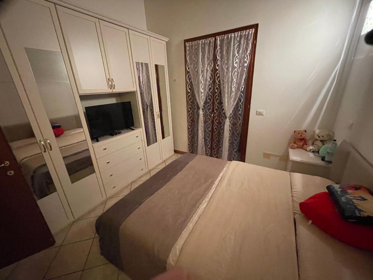 Ferienwohnung Piccola Venezia E Mare Llido Degli Estensi Exterior foto