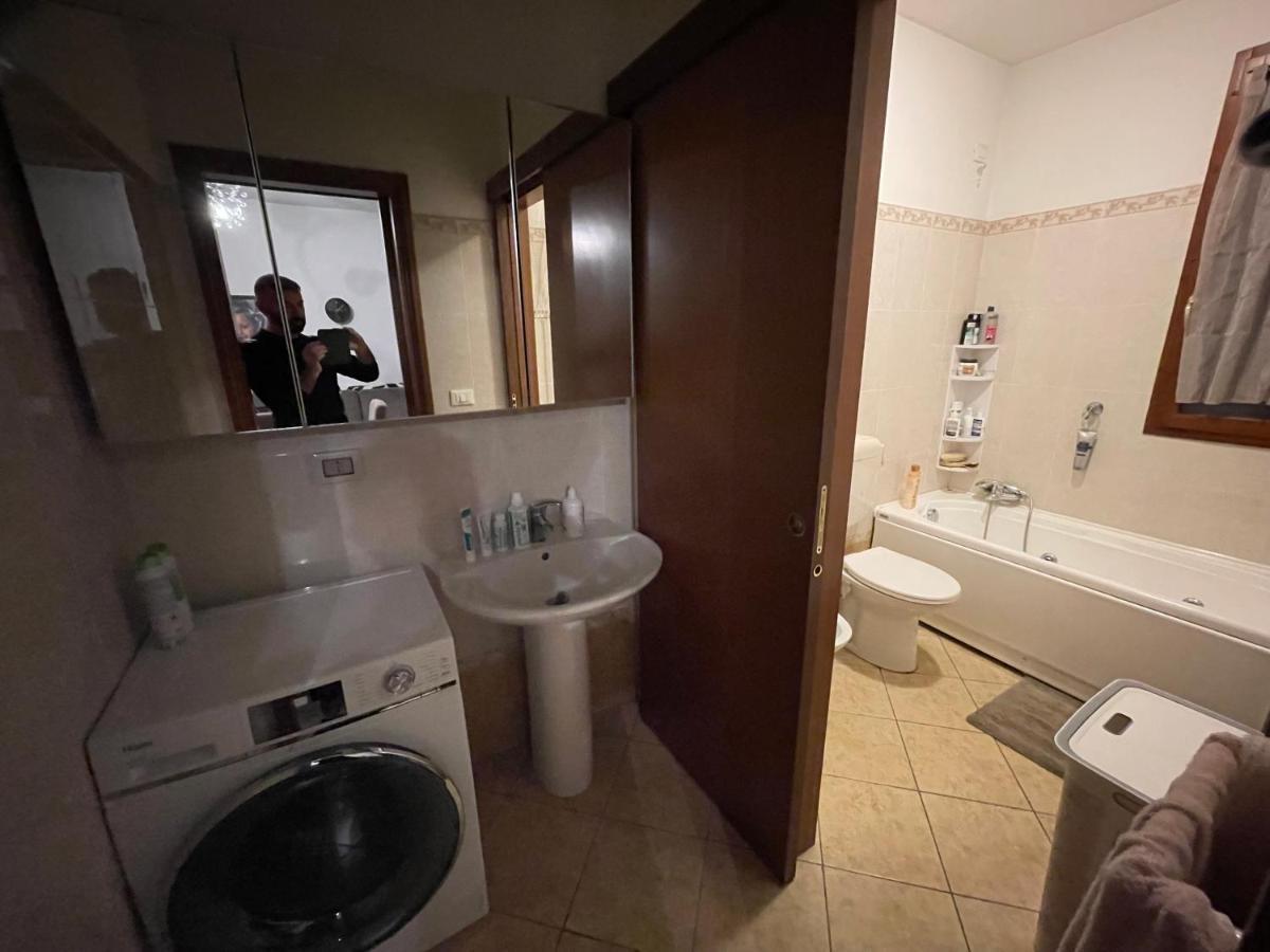 Ferienwohnung Piccola Venezia E Mare Llido Degli Estensi Exterior foto